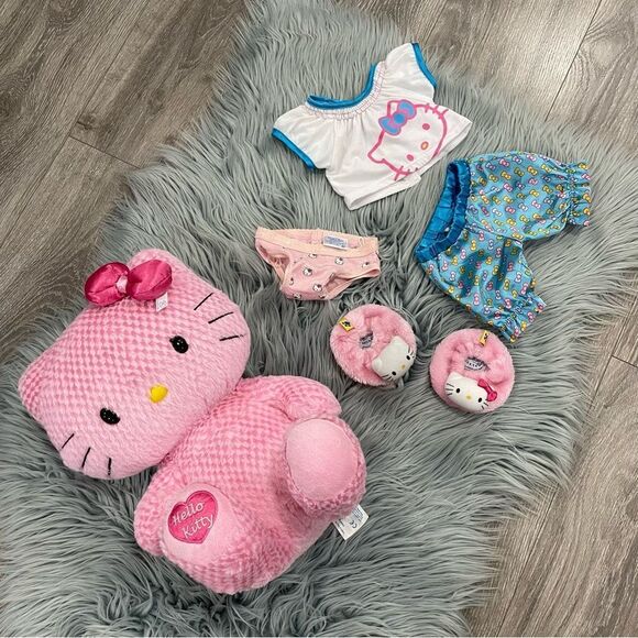 BUILD A BEAR | HELLO KITTY pink waffle hello kitty w/clothes & slippers - Picture 1 of 16
